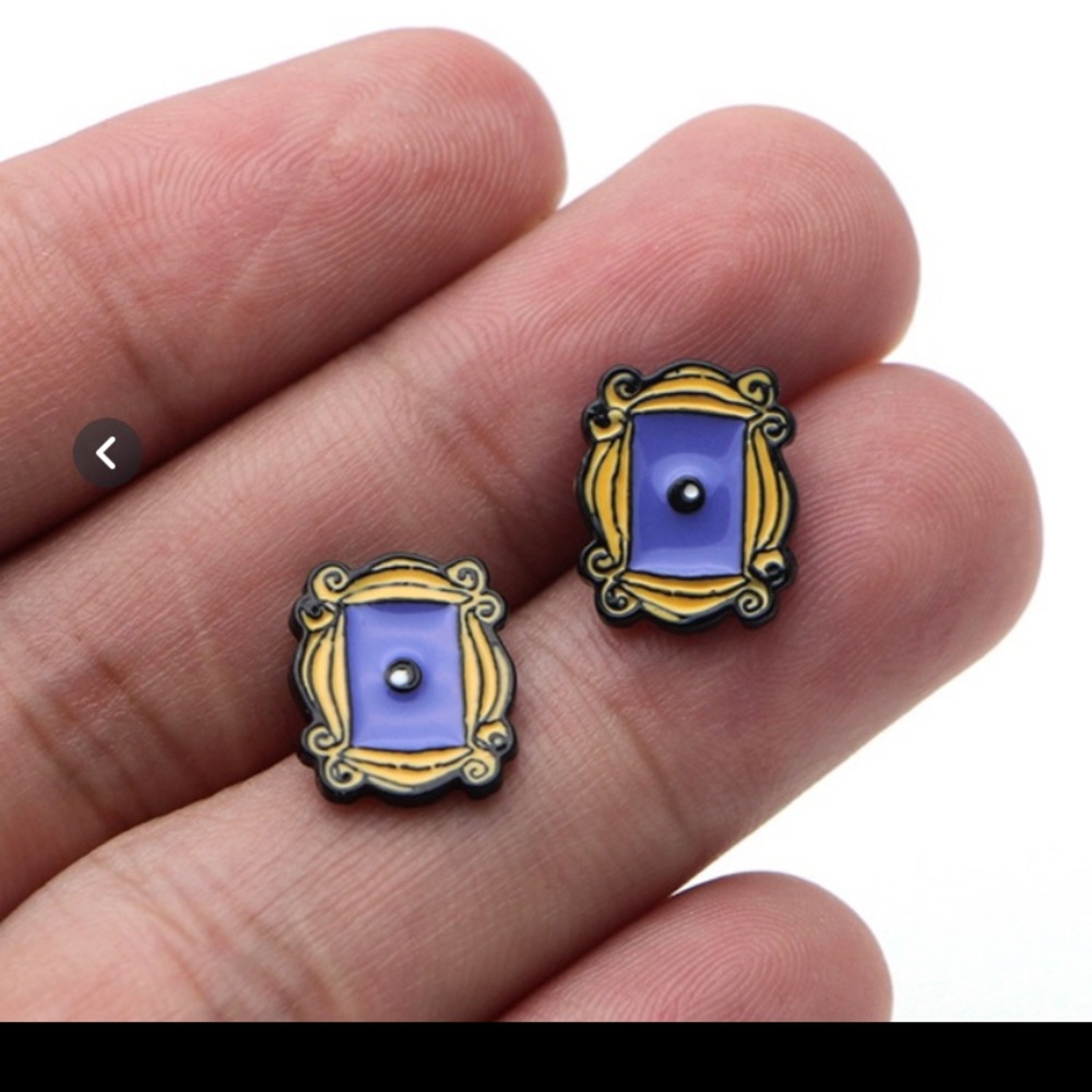 COPY - 📺FRIENDS THEME EARINGS📺